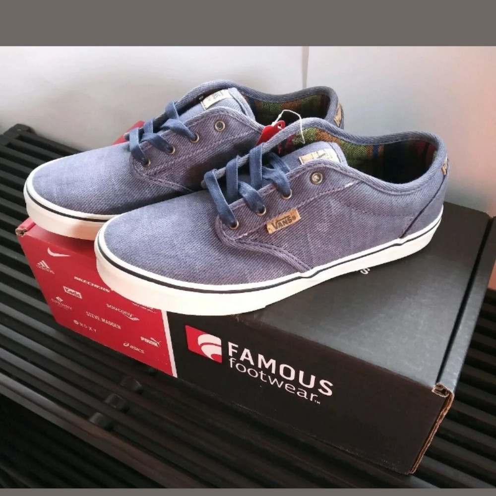 Vans Atwood Navy Low Cut Sneakers Corduroy 6 Youth